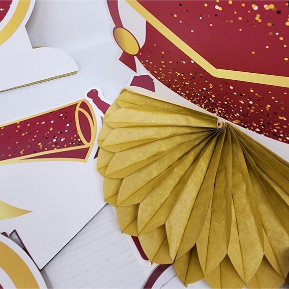 Graduation 9 Piece Decoration Set Honey Comb Table Decoration Guys or Girls - Picture 5 of 7